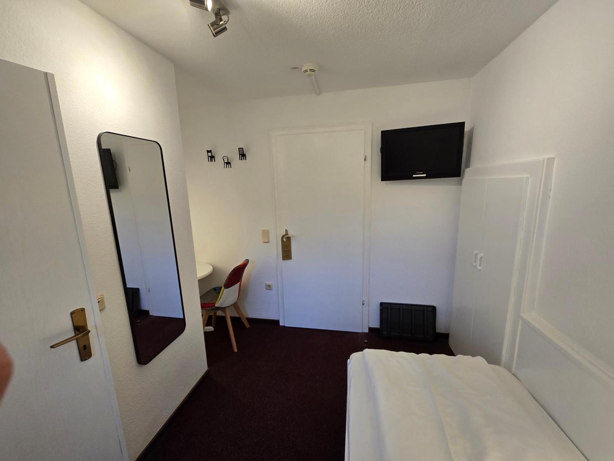 Pension Haus Diefenbach ハイムバッハ エクステリア 写真